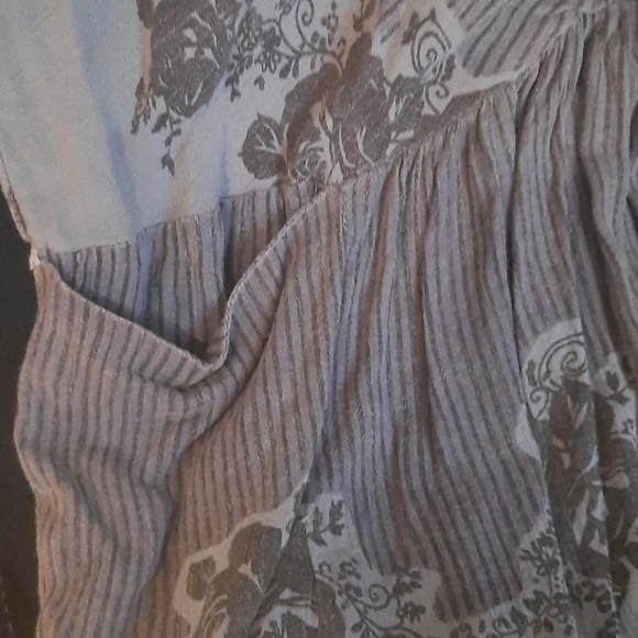Free people XS flowy v-neck tunic with pockets - Picture 5 of 5